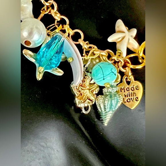 Cluster beaded handcrafted charm bracelet - Picture 7 of 7